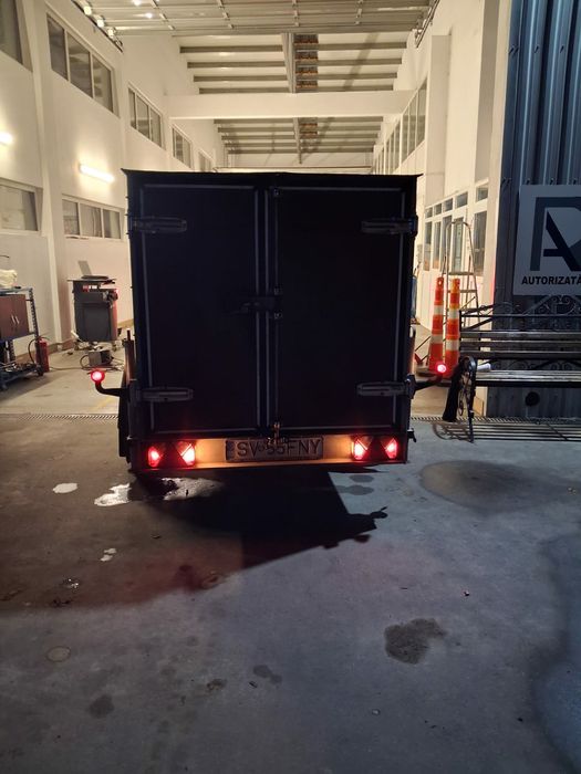 Mă vinde 1300kg înmatriculată