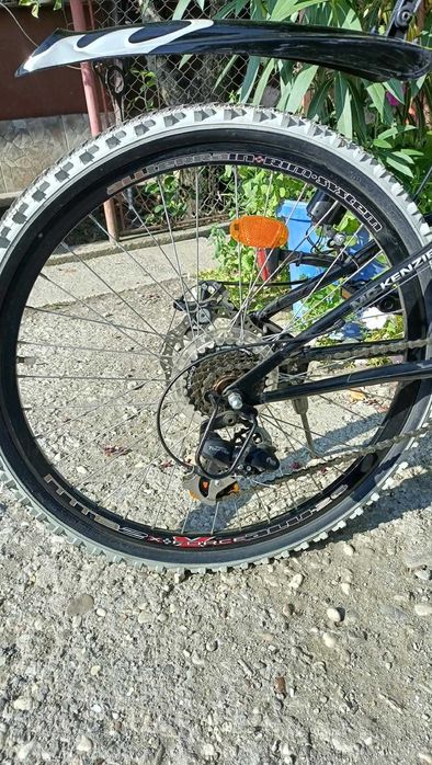 Bicicleta mountain bike