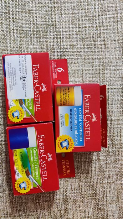 Акварелни  бои на Фабер Кастелот 6 и 12