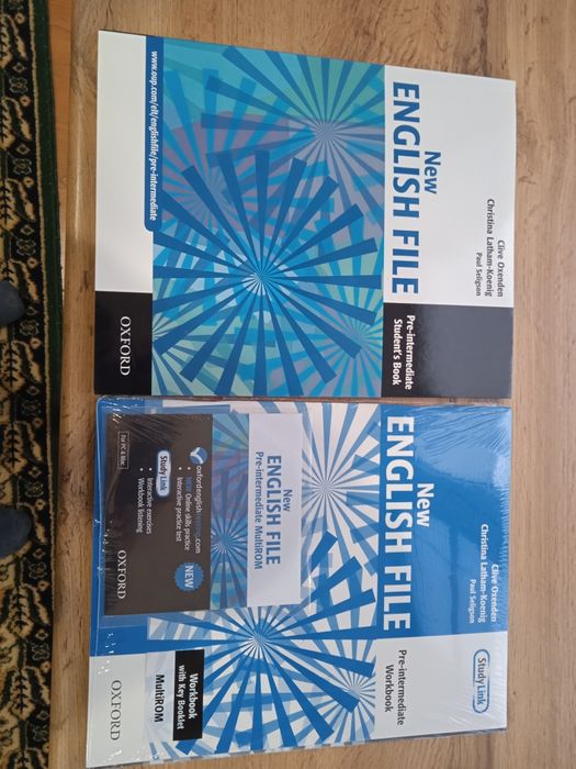 Книга Oxford с рабочей тетрадью и дисками