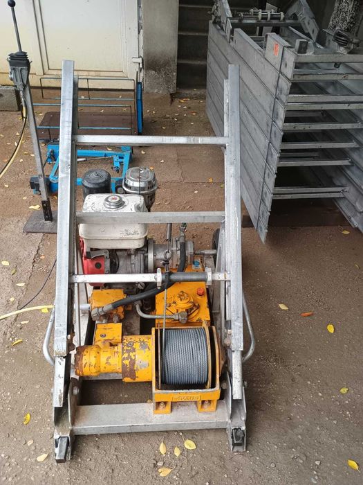 Хаспел,Асансьор, гондола,,строителен кран Paus