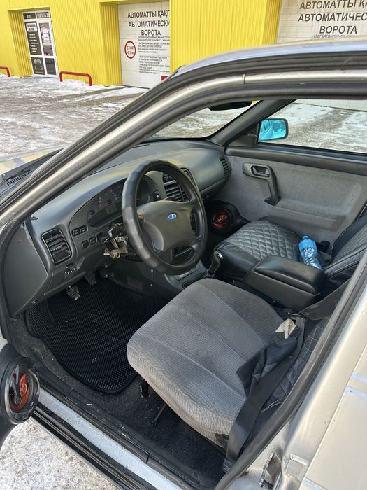 Продается автомобиль ваз 2111