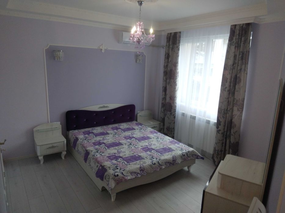 Дава се под наем Многостаен апартамент в Варна, Възраждане 3 - 300 кв.м за 1500 € - Снимка #12