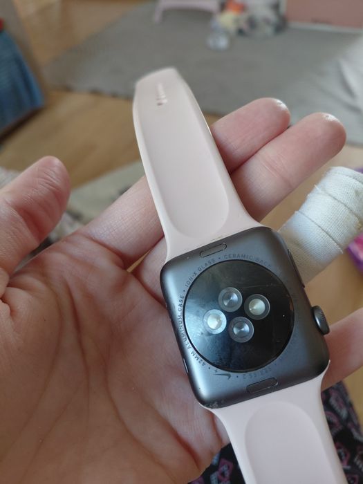 “оригинал Apple Watch, рабочие”