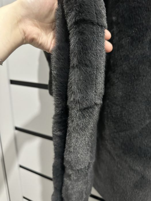 шубка темно синего цвета