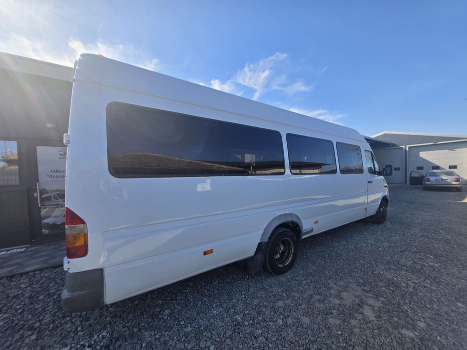 Vand Microbuz Sprinter 23 locuri