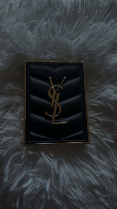 Сенки YSL чисто нови