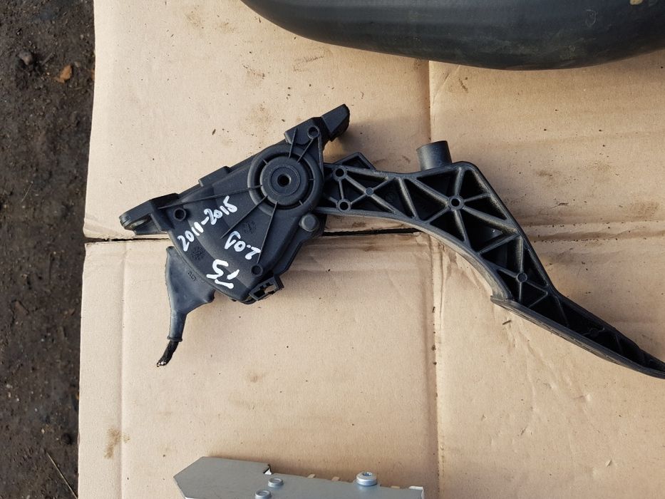 Pedala acceleratie vw transporter t5 facelift