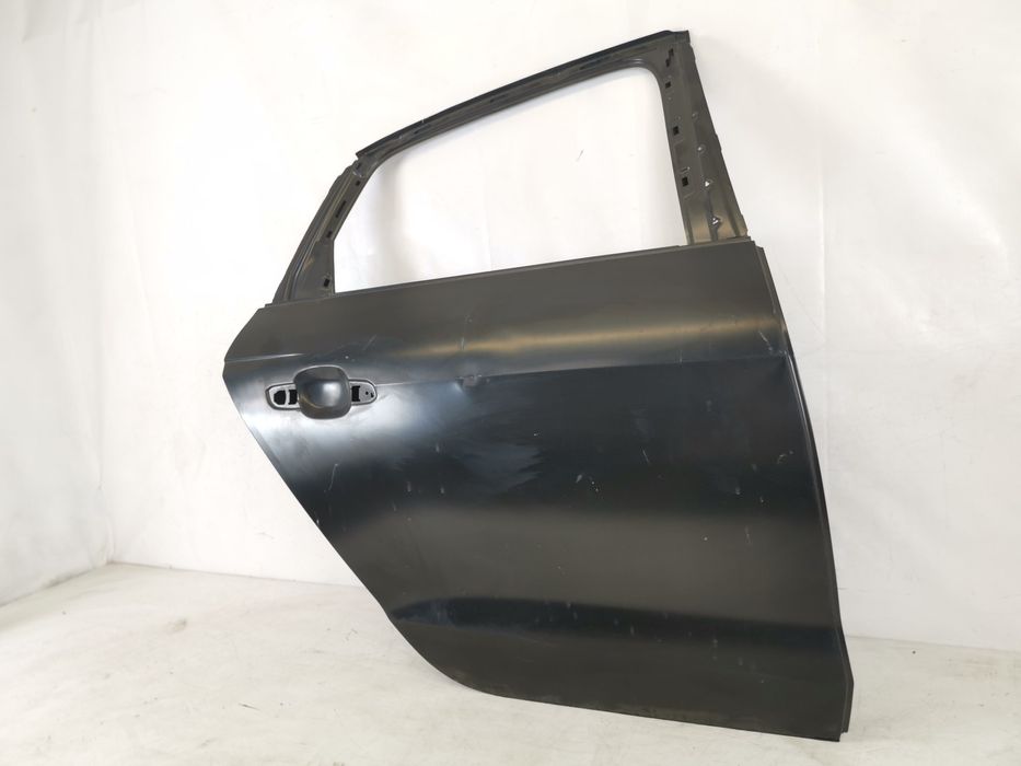 Ауди А4 / Audi A4 Оригинална задна дясна врата в добро състояние