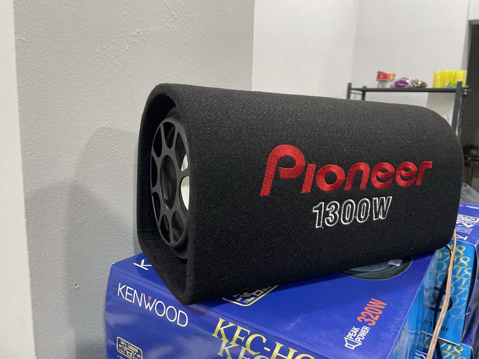 pioneer Subwoofer bo’chka Usiliteli o’zi bilan universal Bass