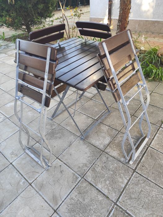 Set mese și scaune