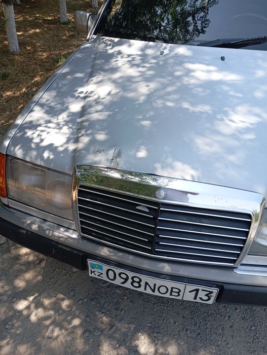 Мерседес бенз  w124