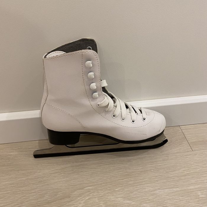 Женские фигурные коньки