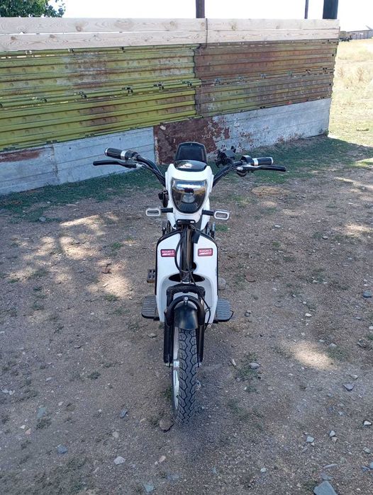 Электро скутер Eko E200