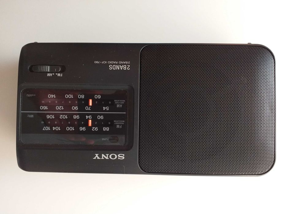 Radio Sony AM/FM la 6V sau 220V