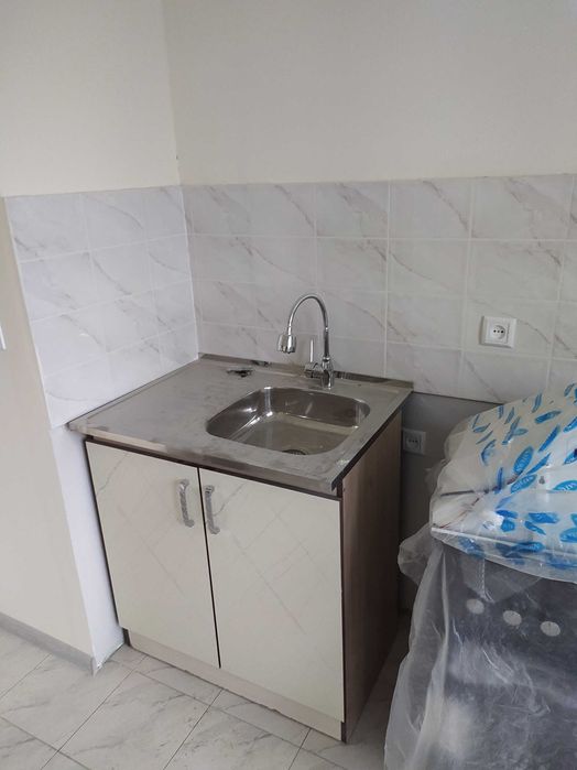 Шкаф кухонный . Холати янги ишлатилмаган