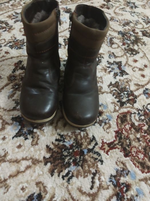 Продам детскую обувь