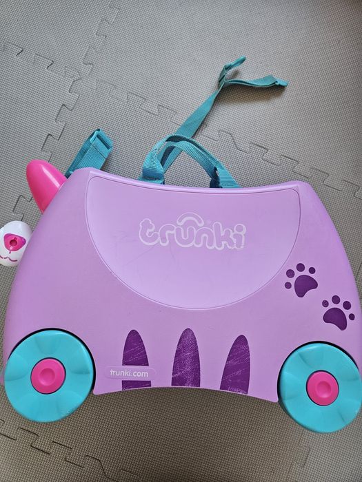 Valiza trunki pisicuta