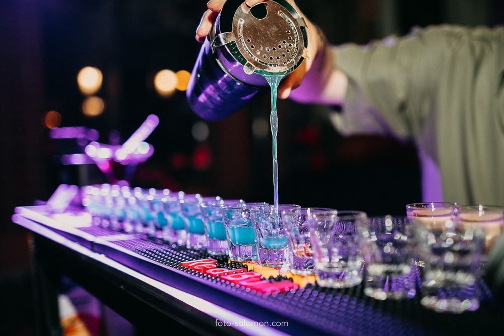 BARMAN LA EVENIMENTE & Cocktails BarMobil - nunti, botezuri, petreceri