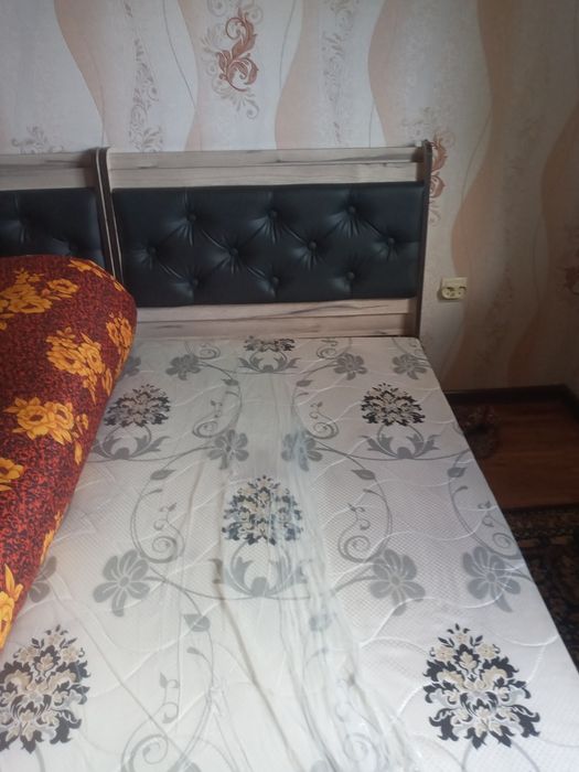 Мебель из дома кровати шкаф