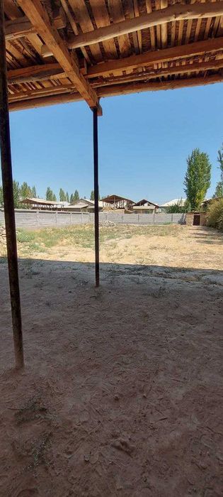 Uy sotiladi 8 so'tik