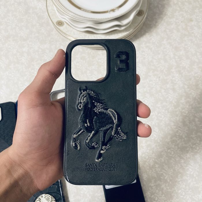 Чехолы на айфон 14про