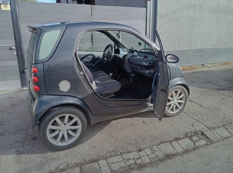 Vând Smart Fortwo 2004