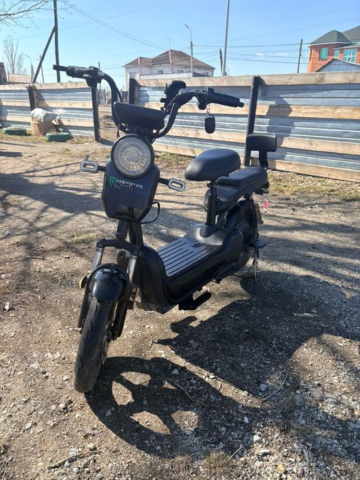 Скутер электрический