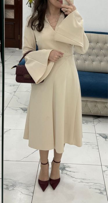 Бежевое платье !