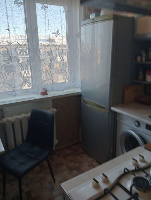 Продам 4комнатную квартиру