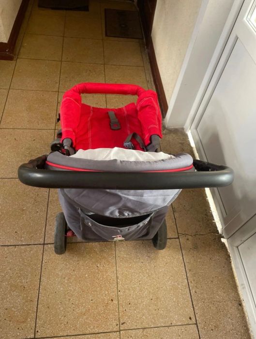 Cărucior multifuncțional