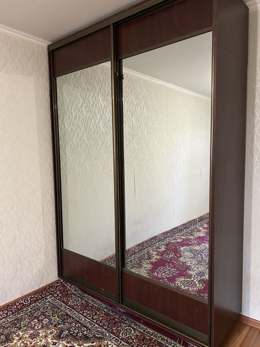 Продам шкаф-купе в хорошем состоянии