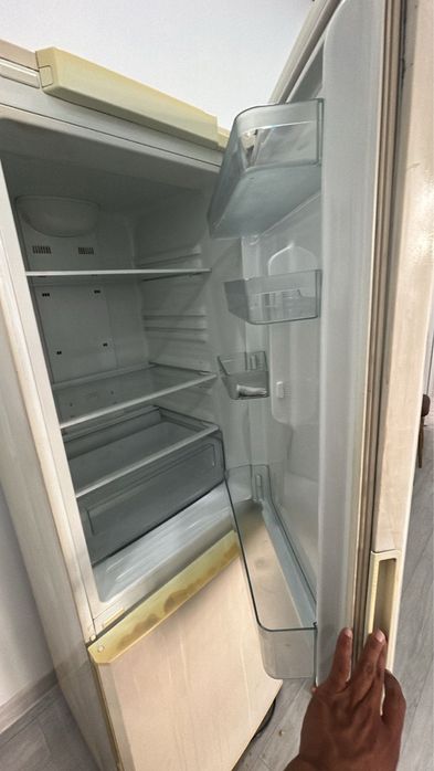 Продаются холодильник