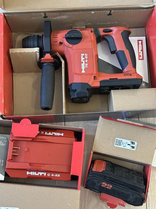 Hilti перфоратор, аккумулятор, з/у.