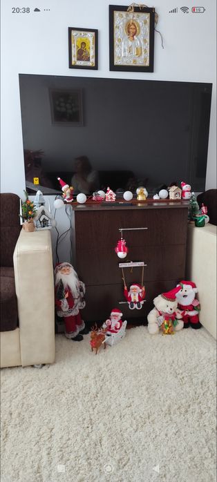 Oferta ! Vând canapea extensibila 580 Ron  .