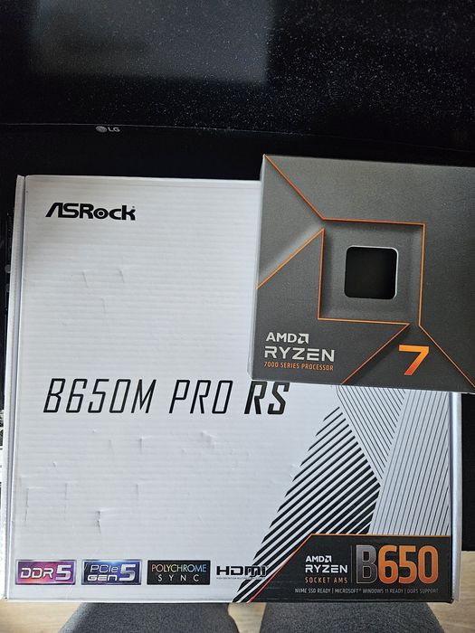 Kit AM5: Procesor Ryzen 7 7700X + Placă de bază ASRock B650M PRO RS | Garanție până  în 2028