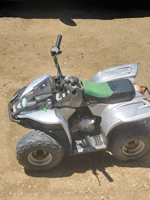 Vând ATV in 4 timpi