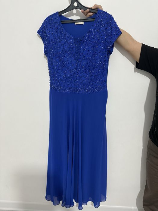 Продается платья 50 размера.