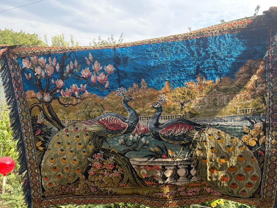 Carpeta cusută manual