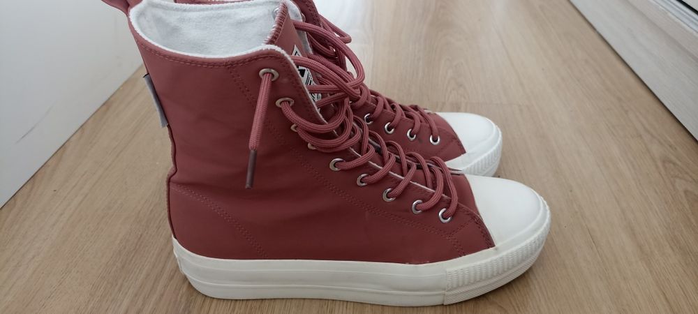 Оригинални непромокаеми Кецове 41 номер British Knights