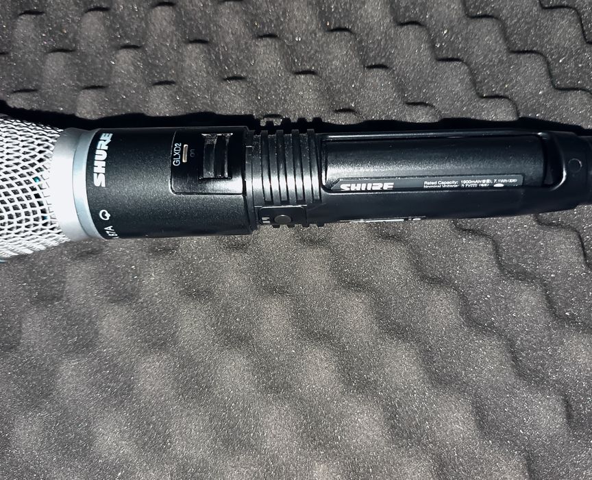 Vând microfon Glxd4 beta 87A