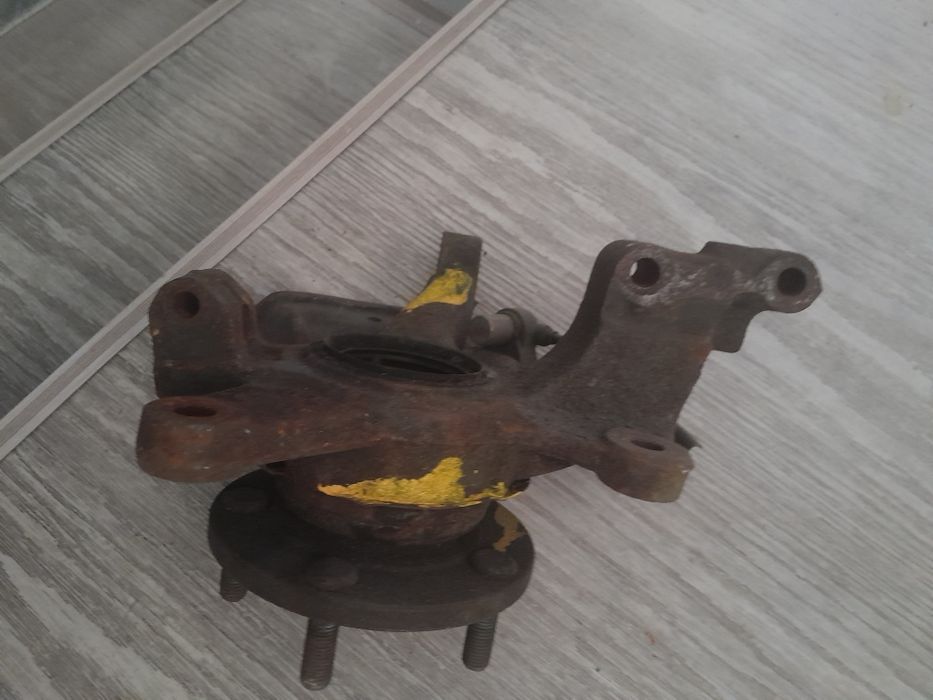 Сафа -ступица на Мазду 626 птичка