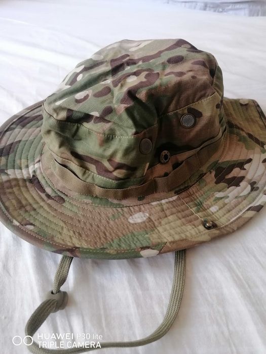 Camuflaj pălărie