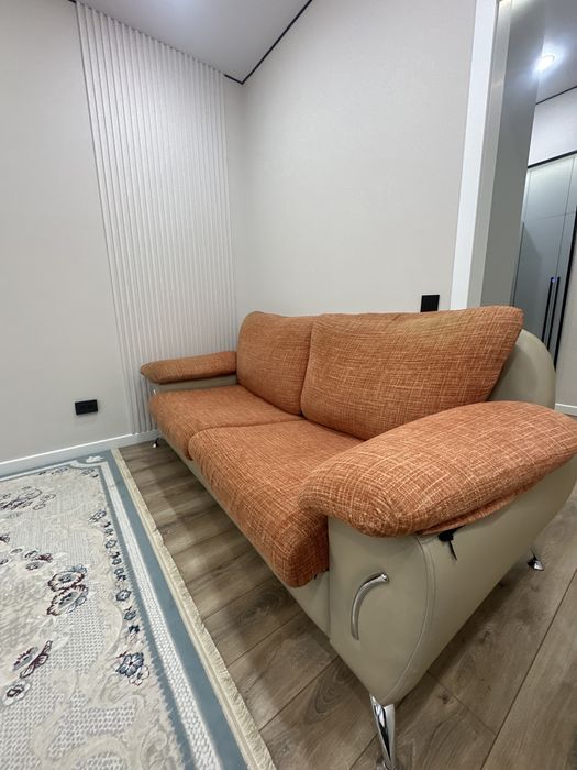 Срочно! Продам диван б/у, цена снижена