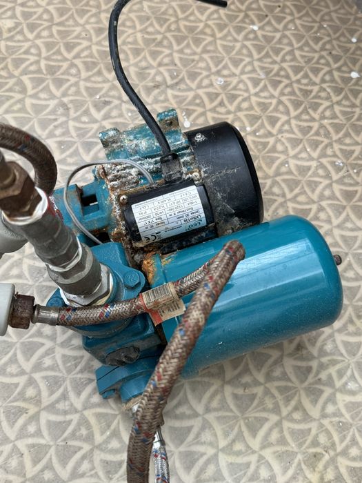 Продам насос водяной