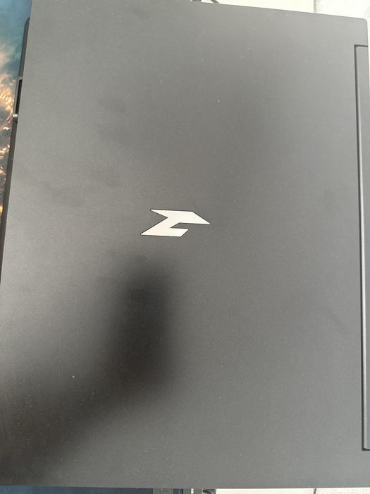 Ноутбук rtx5050 r5