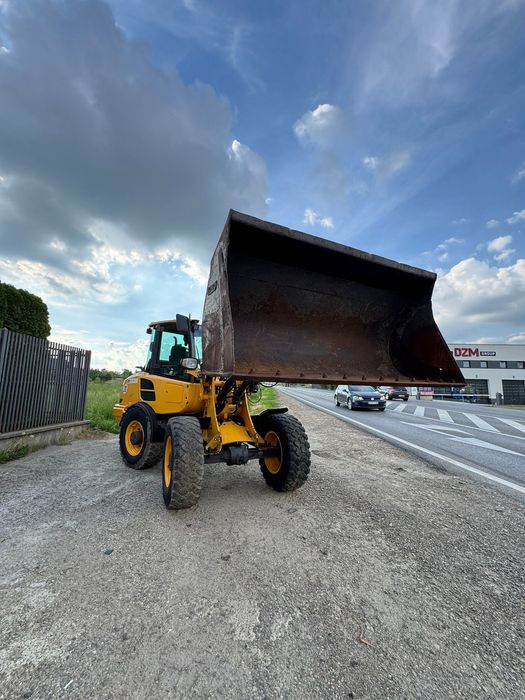 Vola încărcător frontal Volvo L 28 F top! 2020