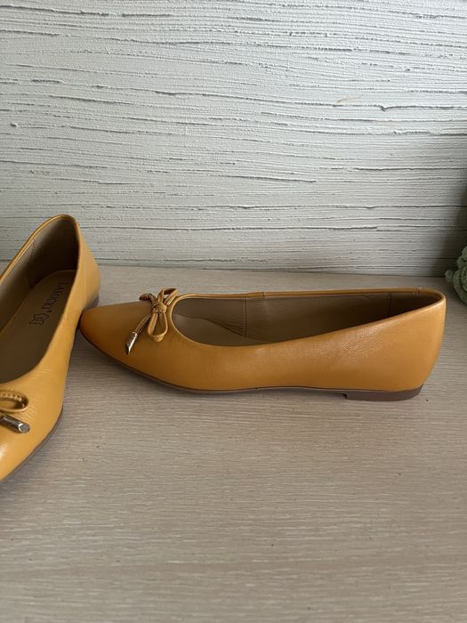 Нови обувки от естествена кожа.Номер -39