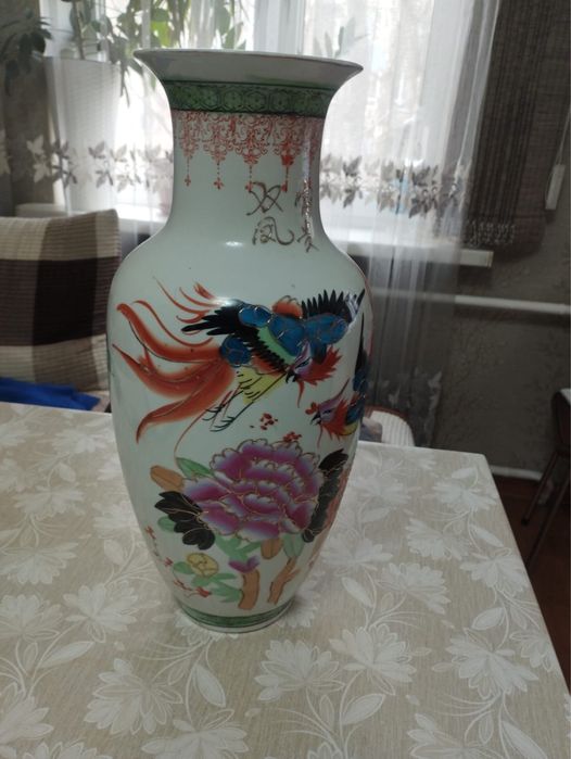 Ваза в китайском стиле