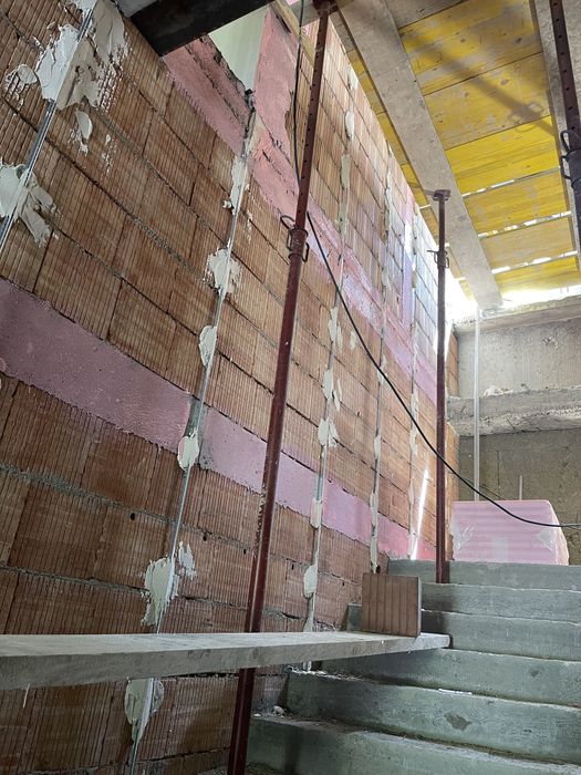 Tencuiala mecanizată